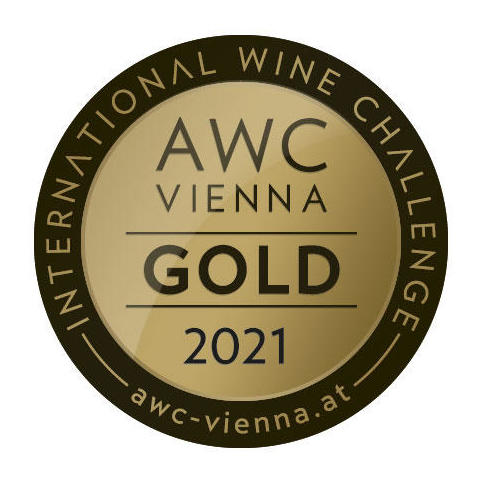 Gold und Silber bei der AWC Vienna für „Die Handschrift unserer Winzer“!